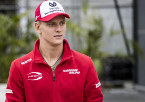 Mick Schumacher wint ook tweede race op de Nürburgring