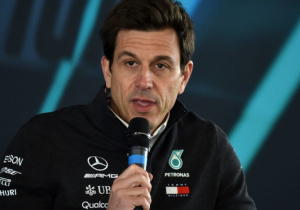 Mercedes verklaart tegenvallend resultaat: 'Hamilton niet in topvorm'