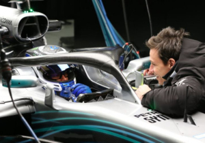 Breakaway motorsport to F1 possible, admits Wolff
