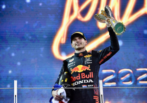 Van Gerwen geïnspireerd door Verstappen: 'Wat hij heeft gedaan, is van echte wereldklasse'