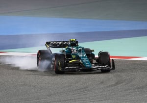 Hulkenberg left "hanging on" by failed overtake that led to "downward spiral"