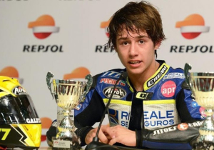 Alonso leads tributes after teenage Moto3 rider Perez dies