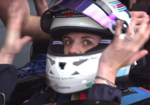 IN BEELD: De eerste vrouw in de Formule 1 in 22 jaar tijd