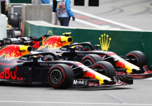 Helmut Marko: 'Verstappen en Ricciardo betalen flink voor Bakoe'