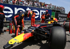 Verstappen oneens met Marko: "Er hoeft van mij geen extra uitleg te komen"