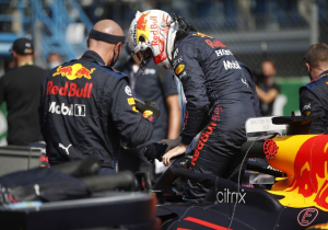 Verstappen verandert aanpak niet na crash met Hamilton: "Ik denk het niet"