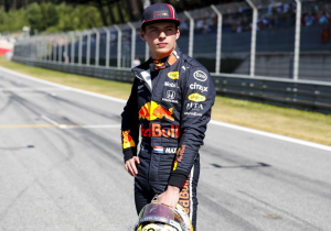 Verstappen over ontsnappingsclausule: "Wat denk je zelf, vriend?"