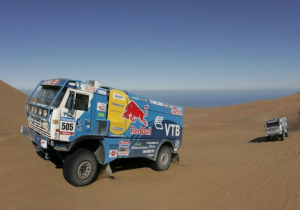 Dakar schorst coureur Karginov na overrijden toeschouwer