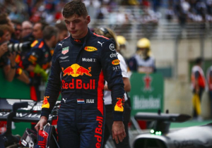 Verstappen: "Had ik Ocon een hand moeten geven? Hij is een pussy!"