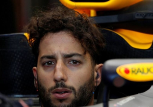 GP Baku: Ricciardo pakt winst in knotsgekke race, Verstappen opnieuw pech