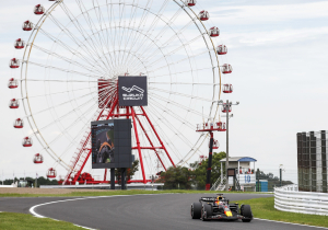 Verstappen zet RB19 op P1 tijdens eerste training in Japan, Ferrari maakt indruk