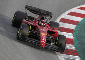 Leclerc over porpoising: "Voelt als turbulentie en maakt je een beetje ziek"