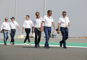 Masi verdedigt zwaaiende marshal: “Zij moeten dat bepalen”