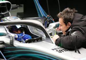 Hamilton could go to Ferrari, admits Wolff