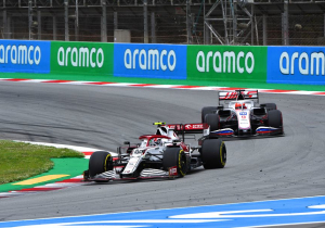 Alfa Romeo reveals reason for unprecedented pit stop problem