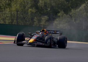 Verstappen's 'INCREDIBLE' qualifying performance praised after roller-coaster session