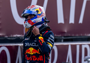 Verstappen baalt stevig van RB21 Red Bull: 'Dat is echt behoorlijk irritant'