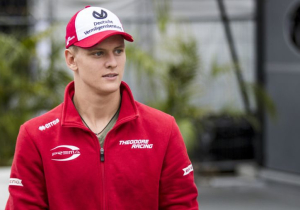 Schumacher name 'difficult' for Mick to carry