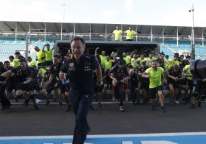 VIDEO: Red Bull Racing viert feest na zege Verstappen in Miami