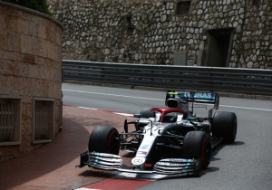 Valtteri Bottas baalt: "Max gaf me geen ruimte"