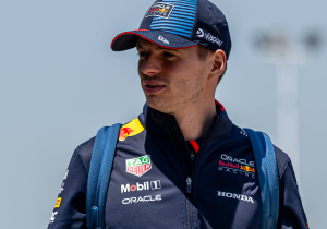 Verstappen lijkt overstap naar ander team uit te sluiten: "Geweldig om carrière hier te beëindigen"