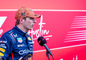 Verstappen krijgt bijval van Britse media: "Dat is niet zo gek na wat er in 2021 gebeurde"