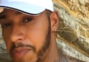 Hamilton doet oproep: "Koop alsjeblieft geen plastic"