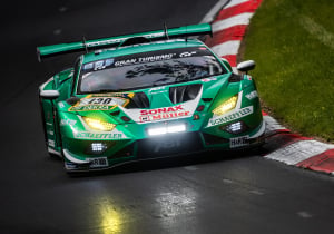 Teamgenoot Catsburg snelste na Top Qualifying 1 en 2, Verstappen met hakken over de sloot door