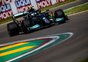 Schumacher waarschuwt Bottas: 'Moet met meer komen, anders wordt hij buitenspel gezet'