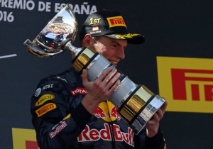 Terugblik: De allereerste zege van Max Verstappen in de Formule 1