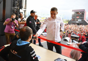 Petrov steps down as FIA steward after shooting death of his father