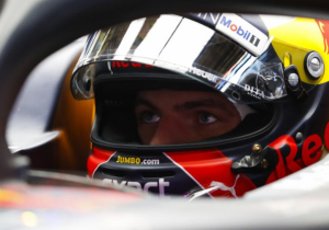 Stewards doen uitspraak over actie van Max Verstappen