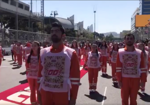 IN BEELD: Driver's parade in Baku