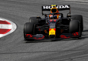 Vettel blij voor Pérez: 'Hij heeft de kans bij Red Bull echt verdiend'