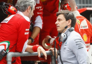 Wolff voorspelt krantenkoppen: "Vettel naar Mercedes!"