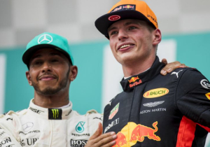 Hamilton: "Vraag me vaak af of Red Bull-management de juiste keuzes maakt"