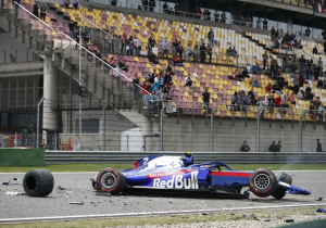 Albon gets all clear after big shunt