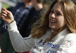 Sophia Flörsch opgenomen in ziekenhuis met wervelfractuur