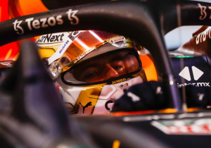Verstappen wacht af: "Ferrari oogt sterk, Mercedes zal er ook bijzitten"