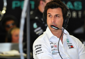 Wolff: 'Renault stelt Ricciardo aan, maar had al deal met Ocon'