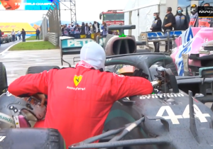 VIDEO: Prachtig moment tussen Lewis Hamilton en Sebastian Vettel