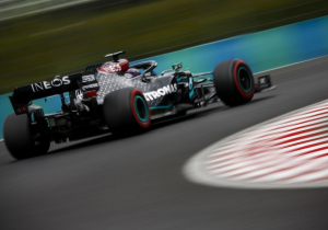 Eerste vrije training Hongarije: Mercedes het snelst, Verstappen achtste