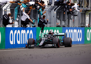 Hamilton spurred by one-point title agony in fastest-lap quest
