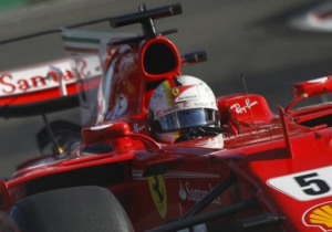 3e vrije training Oostenrijk: Vettel de snelste, Hamilton in de problemen