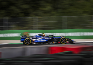 ¡FUERTE accidente de latino en la FP1 de Bakú!