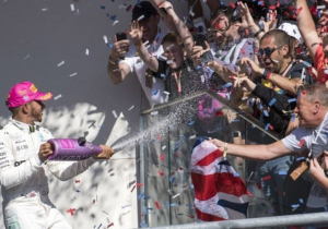 Lewis Hamilton pakt wereldtitel: "Het was niet de race die ik wilde"
