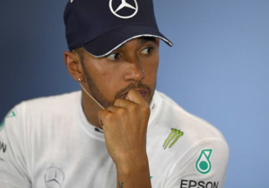 Hamilton krabbelt terug: 'Soms zeg je domme dingen'