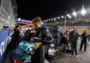 Russell kijkt alvast naar 2024 en bijhalen Red Bull: "De uitdaging is gigantisch"