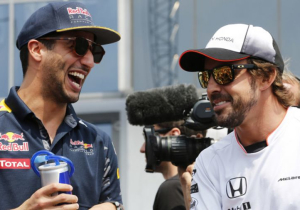 Alonso: "Ongelooflijk hoe laag het niveau van sommige F1-coureurs is"