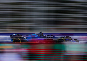 Albon riskeert diskwalificatie door tekort aan overgebleven benzine in tank